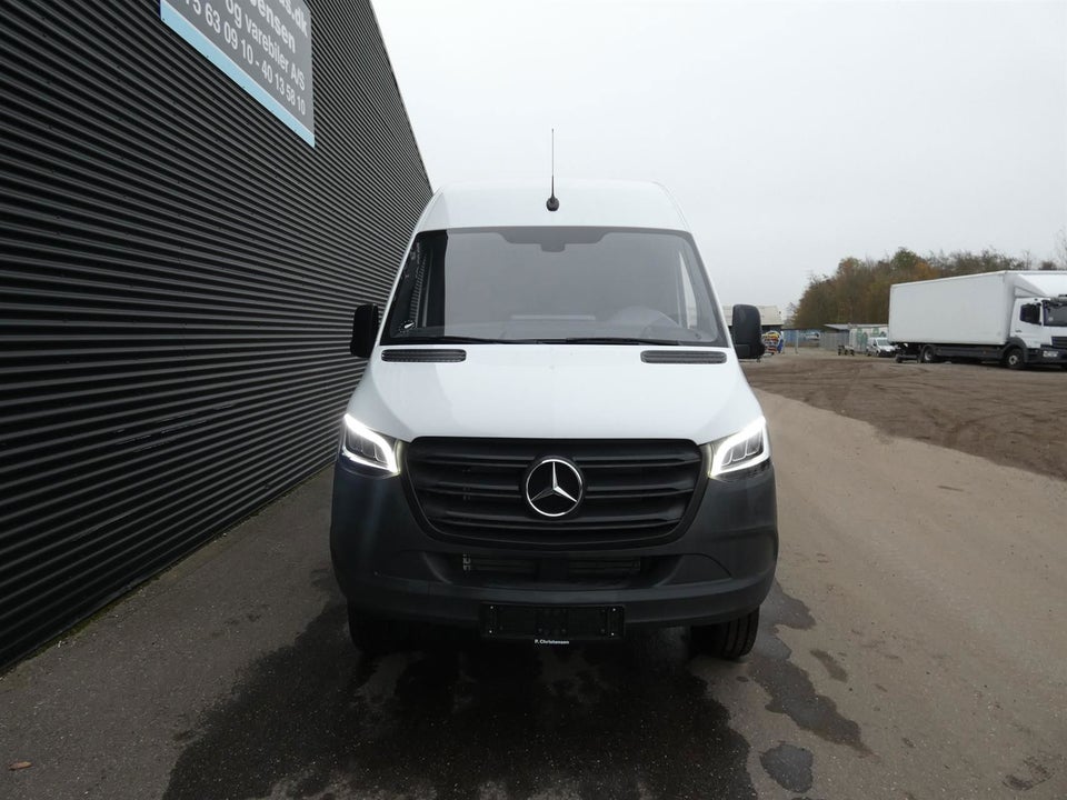 Mercedes Sprinter 319 2,0 CDi A2 Kassevogn aut. AWD