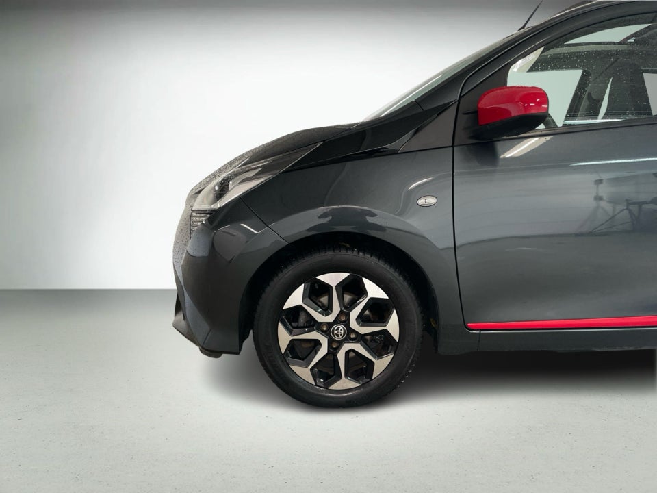 Toyota Aygo 1,0 VVT-i x-sky 5d