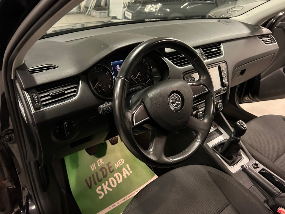 Skoda Octavia 1,4 TSi 140 Elegance Combi 5d