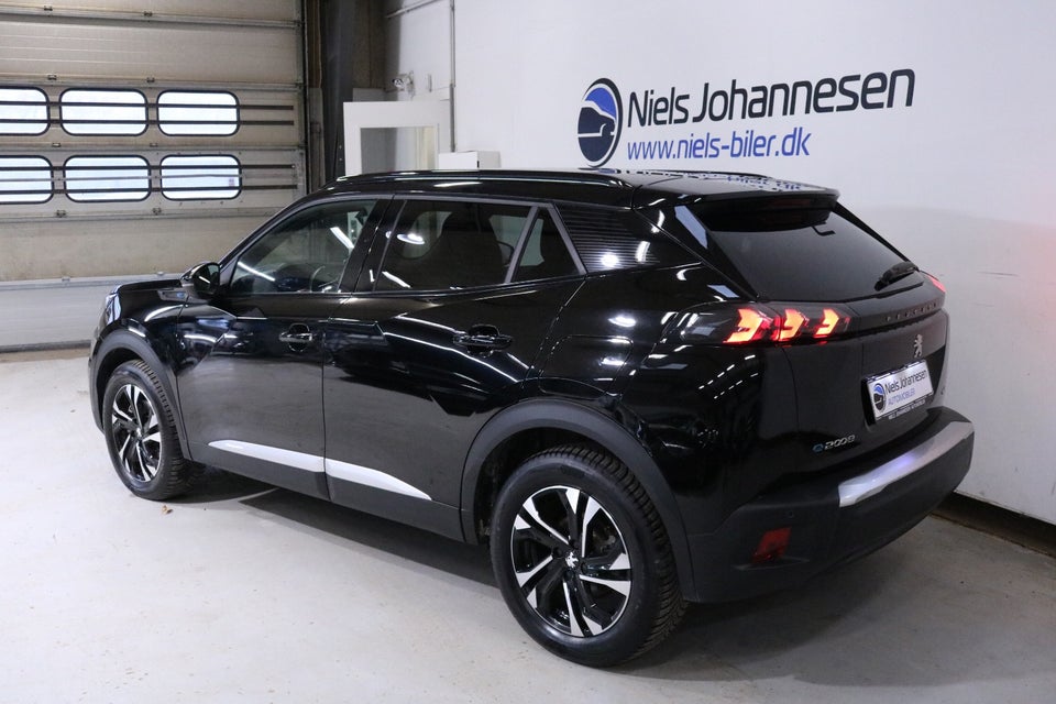 Peugeot e-2008 50 GT 5d