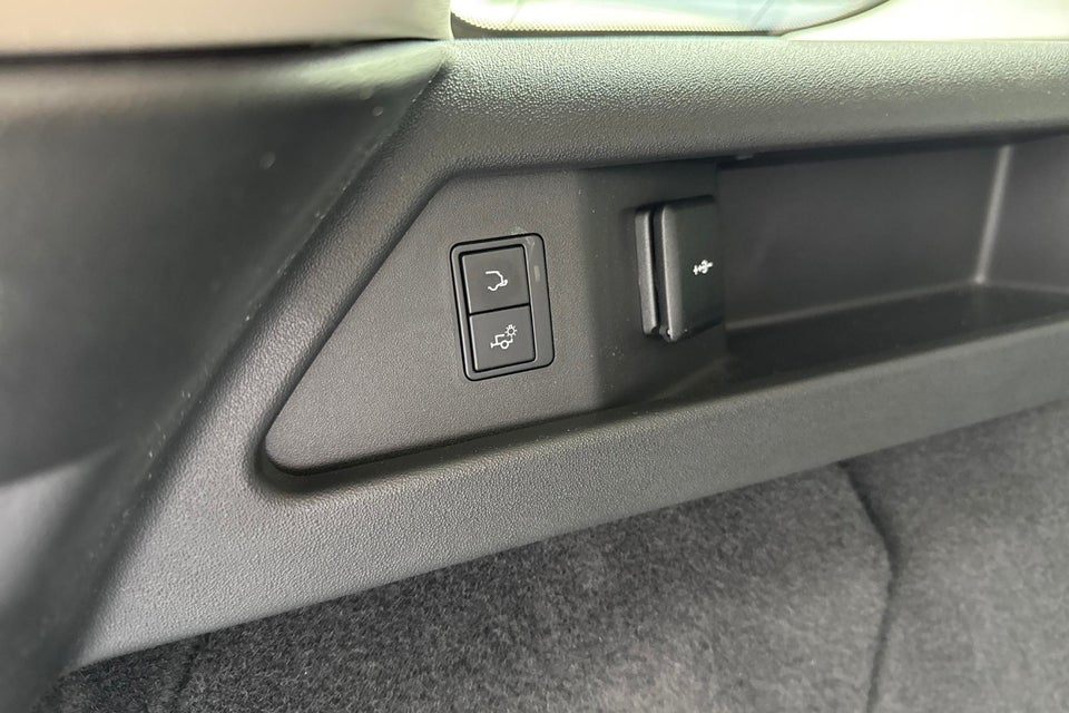 Land Rover Discovery Sport 1,5 P300e SE aut. 5d