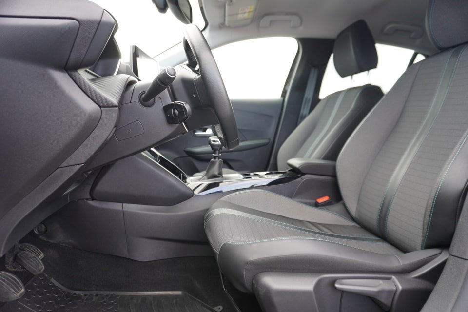Peugeot 208 1,2 PureTech 100 Allure 5d
