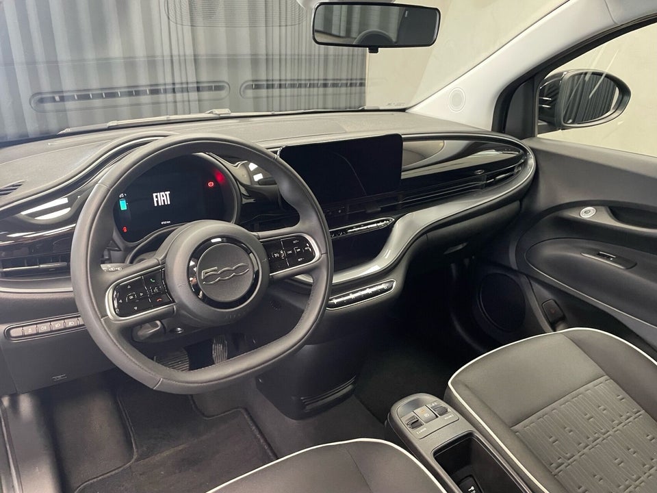 Fiat 500e 42 Icon 3d