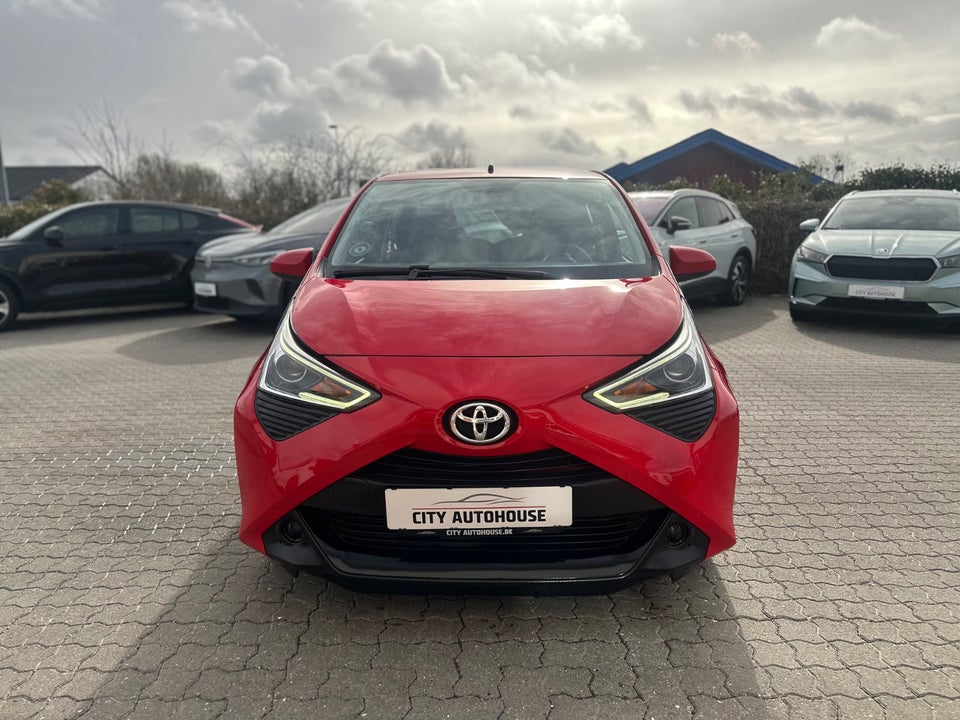 Toyota Aygo 1,0 VVT-i x-plore 5d