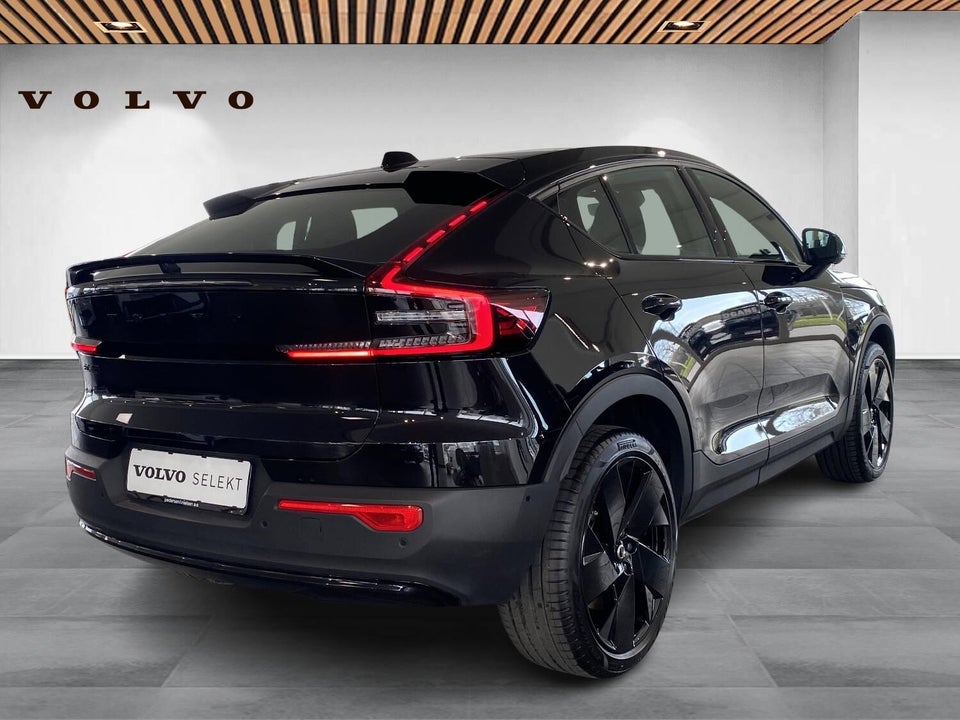 Volvo EC40 Extended Range Black Edition 5d