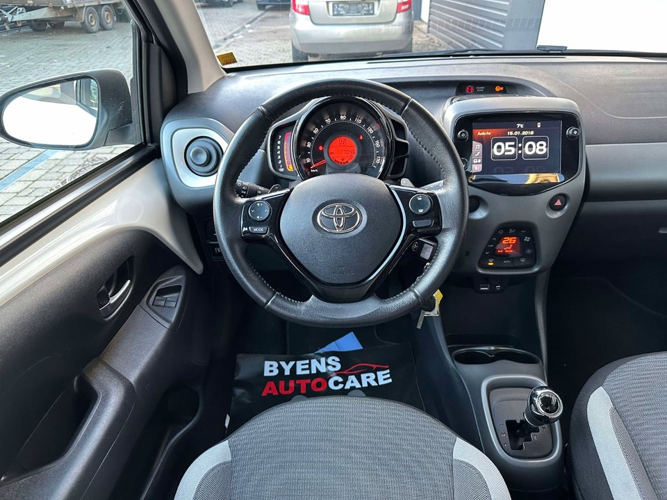 Toyota Aygo 1,0 VVT-i x-play x-shift 5d