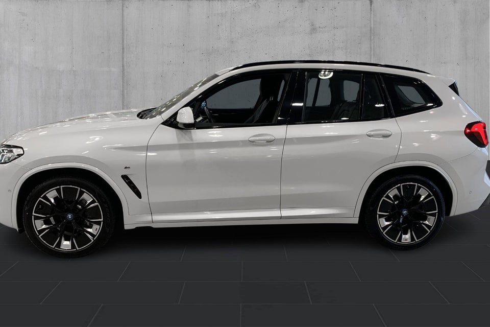 BMW iX3 Charged Plus M-Sport 5d