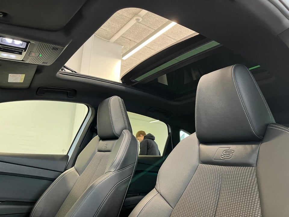 Audi Q4 e-tron 40 S-line Sportback 5d