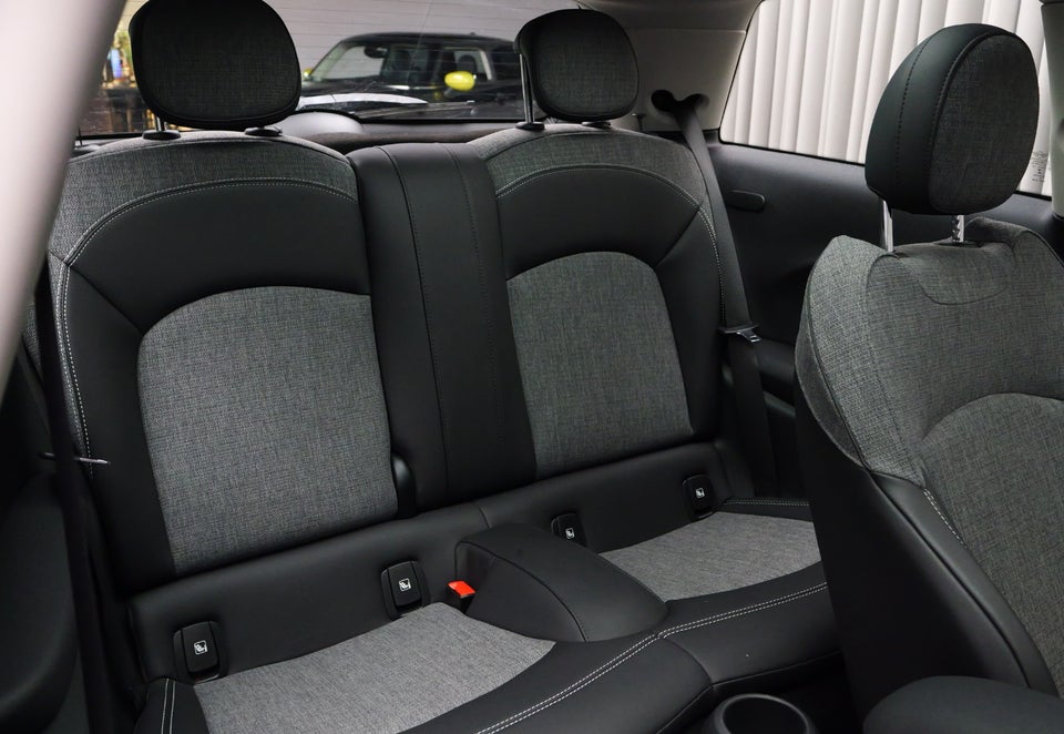 MINI Cooper SE Collection 3d