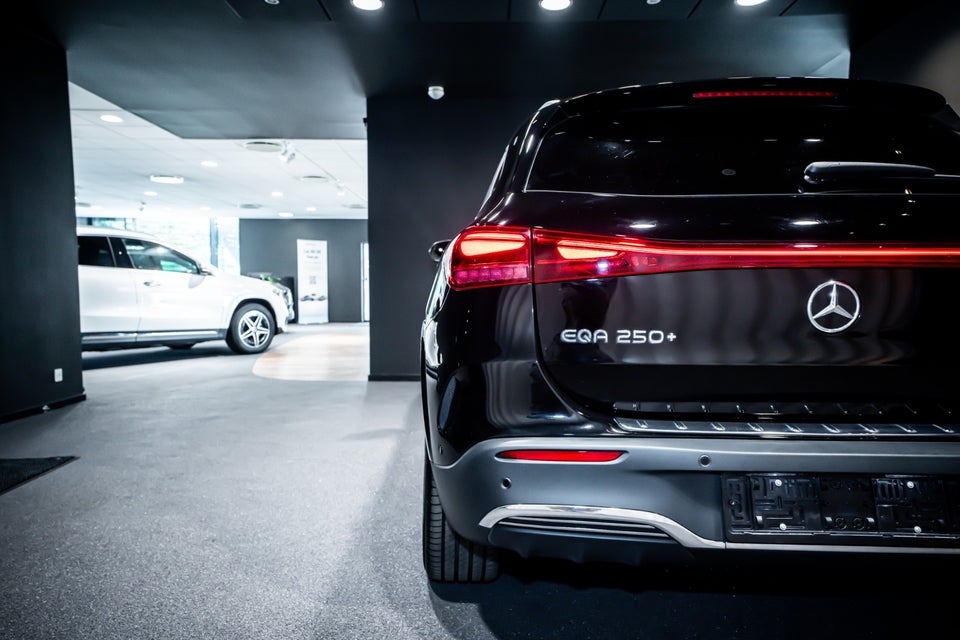 Mercedes EQA250+ AMG Advance 5d