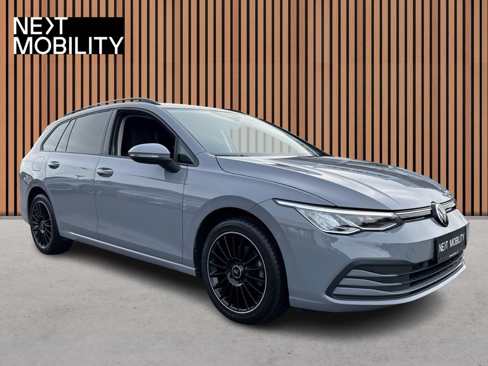 VW Golf VIII 1,5 TSi 130 Life Variant 5d