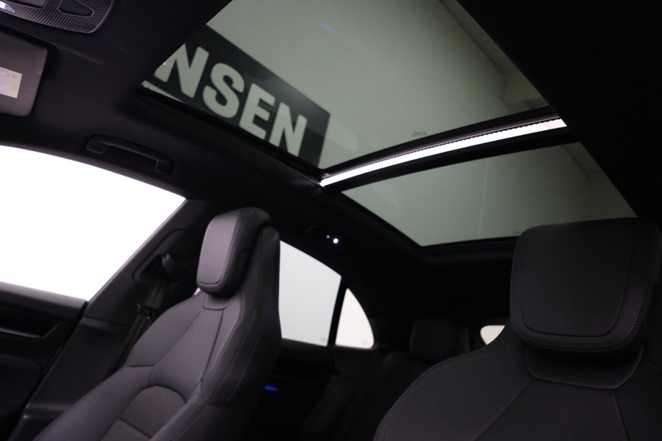 Porsche Macan 4 5d