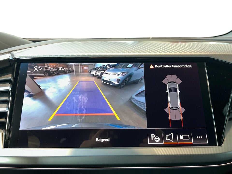 Audi Q4 e-tron 40  5d