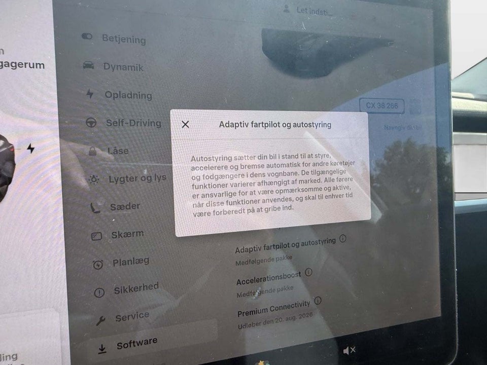 Tesla Model 3 Long Range AWD 4d