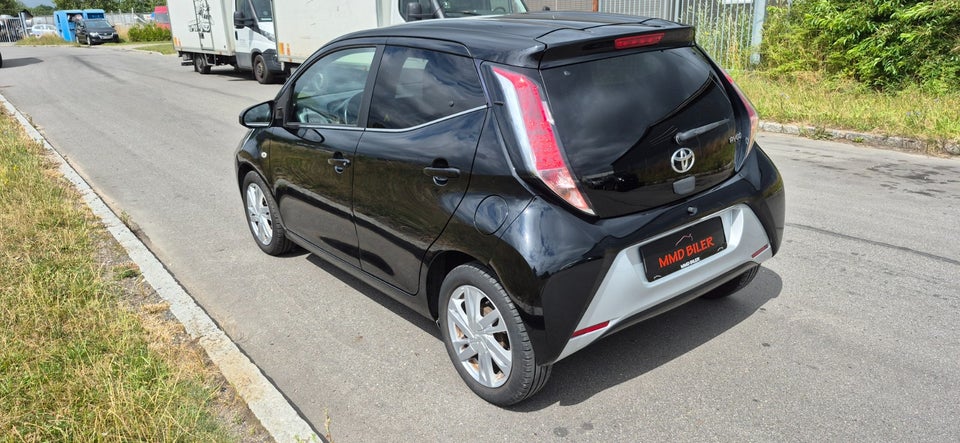 Toyota Aygo 1,0 VVT-i x-black II 5d