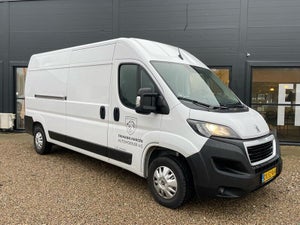 Peugeot Boxer 335, modelår 2023, 82,000 km