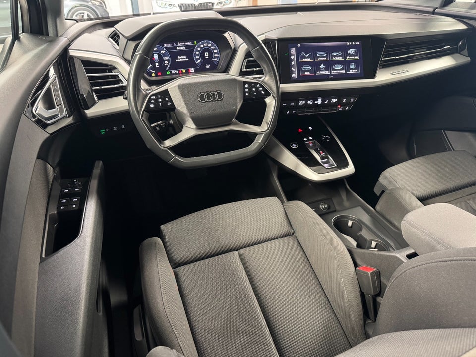 Audi Q4 e-tron 45 quattro 5d