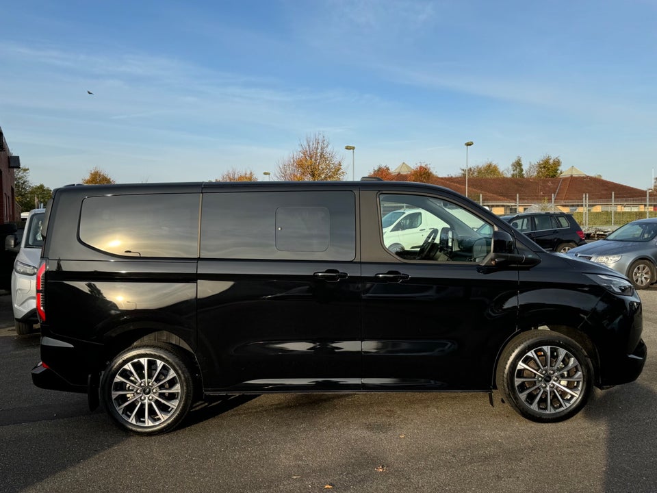 Ford Tourneo Custom 340S 2,5 PHEV Titanium X CVT