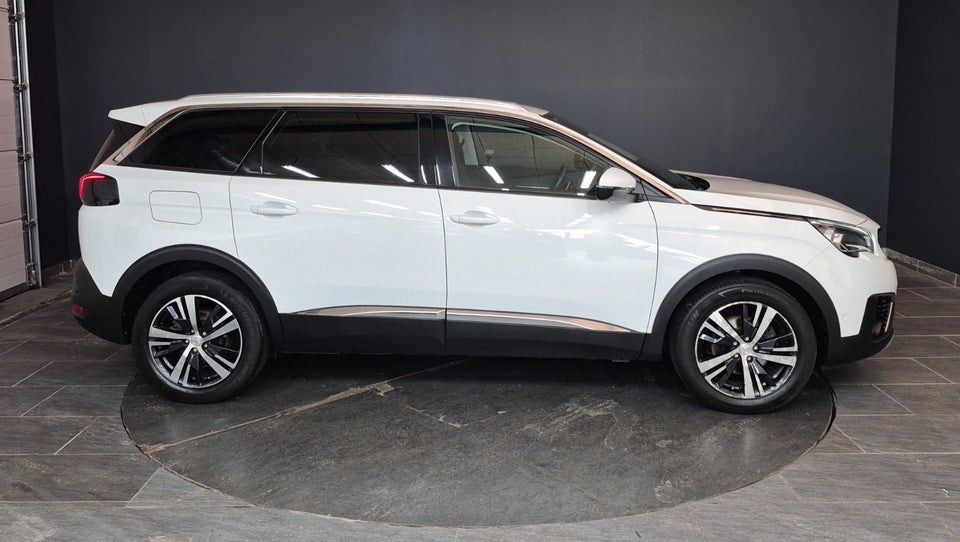 Peugeot 5008 1,2 PureTech 130 Allure EAT8 7prs 5d