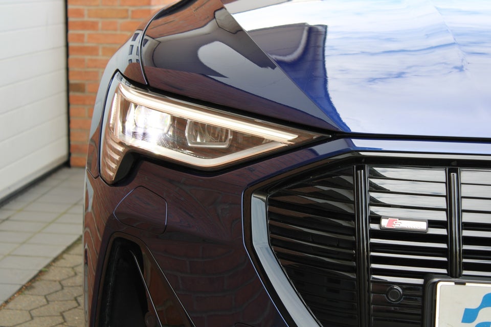 Audi e-tron 55 S-line quattro 5d