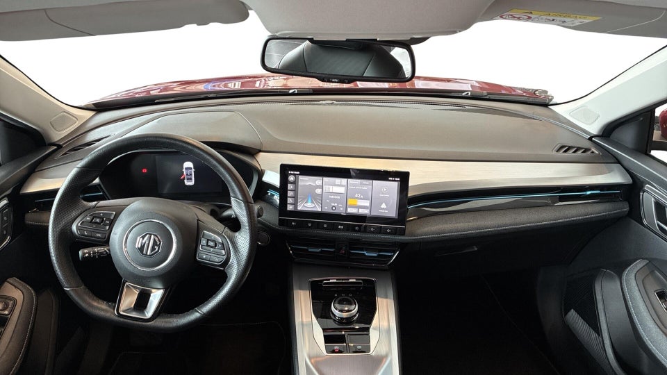 MG MG5 61 Luxury 5d