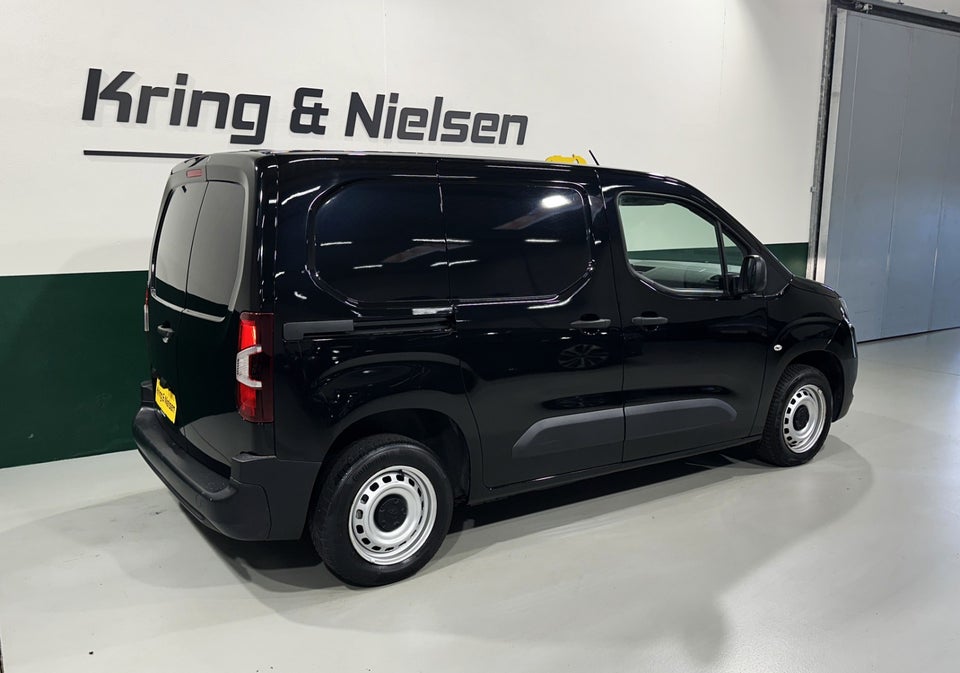 Toyota ProAce City 1,5 D 75 Medium Base 5d