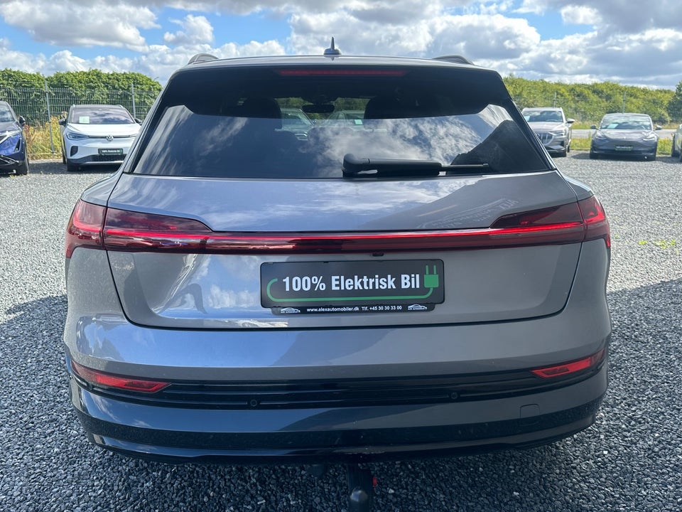 Audi e-tron 55 S-line quattro 5d