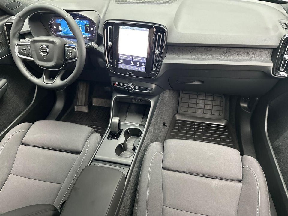 Volvo EX40 Extended Range Black Edition 5d
