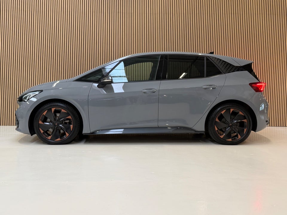Cupra Born 58 e-Boost Dinamica Pack 5d