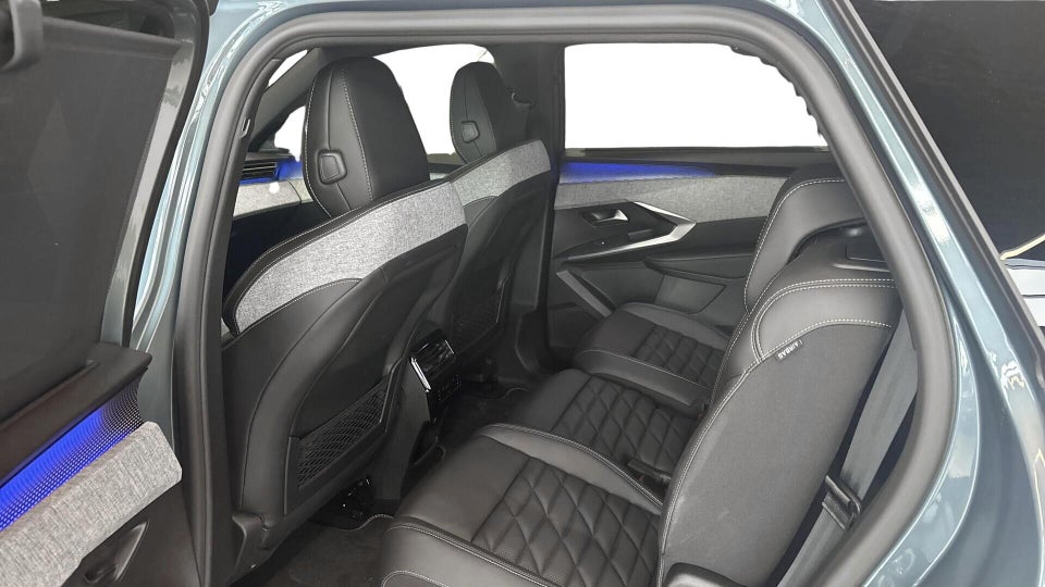 Peugeot e-5008 77 GT 7prs 5d