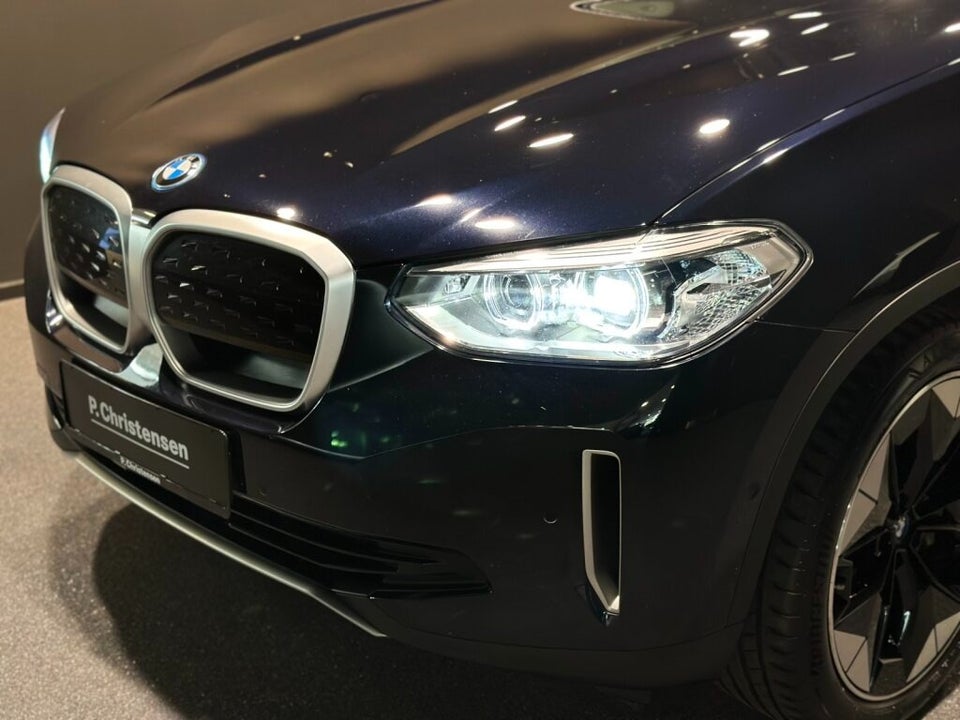 BMW iX3 Charged 5d