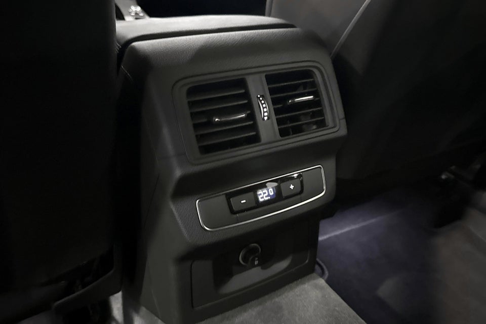 Audi Q5 55 TFSi e S-line quattro S-tr. 5d