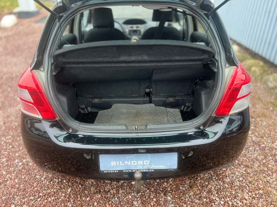 Toyota Yaris 1,3 TX 5d