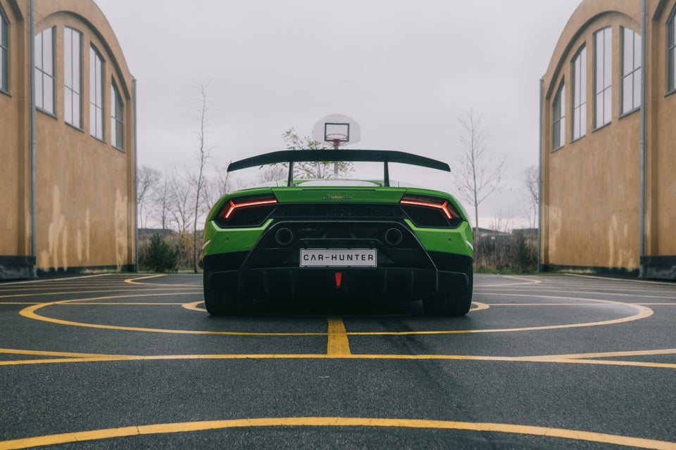 Lamborghini Huracan 5,2 Performante 2d