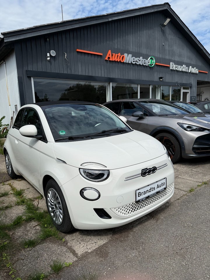 Fiat 500e 42 Icon Cabrio 2d