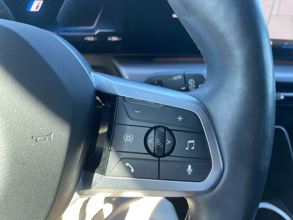 BMW iX1 eDrive20 M-Sport 5d