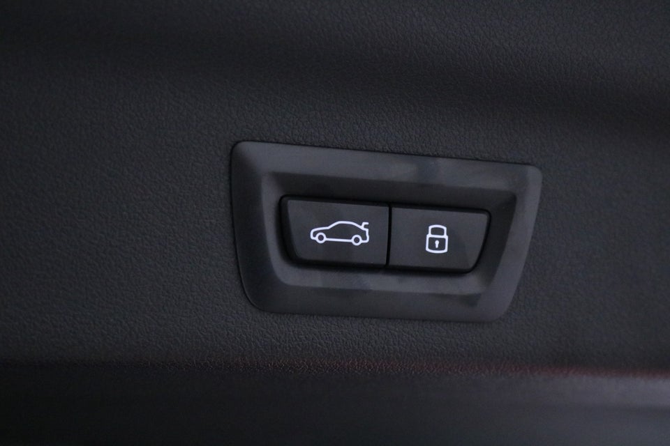 BMW iX1 eDrive20 M-Sport 5d