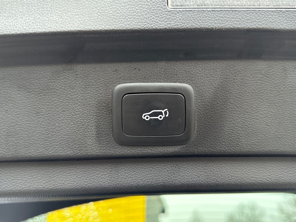 MG Marvel R Luxury 5d