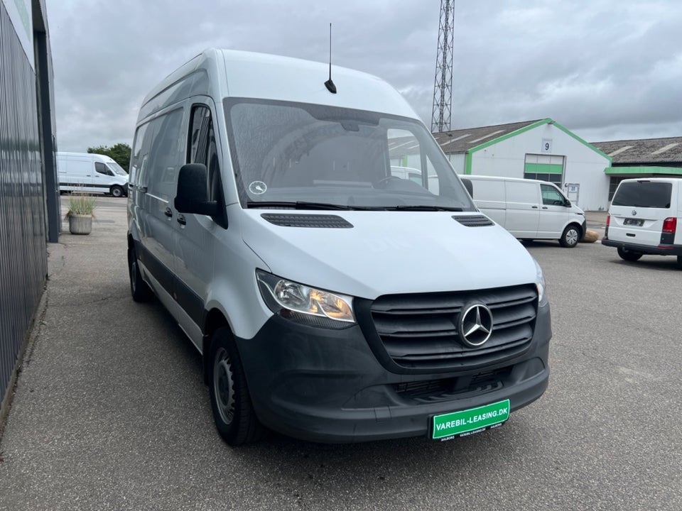 Mercedes Sprinter 214 2,2 CDi A2 Kassevogn aut. FWD