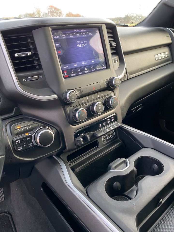 Dodge RAM 1500 5,7 V8 Hemi Laramie Sport aut. 4d