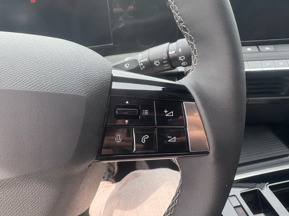 Opel Astra-e 54 Elegance Sports Tourer 5d