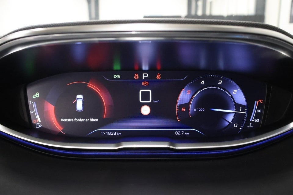 Peugeot 3008 1,5 BlueHDi 130 Allure EAT8 5d