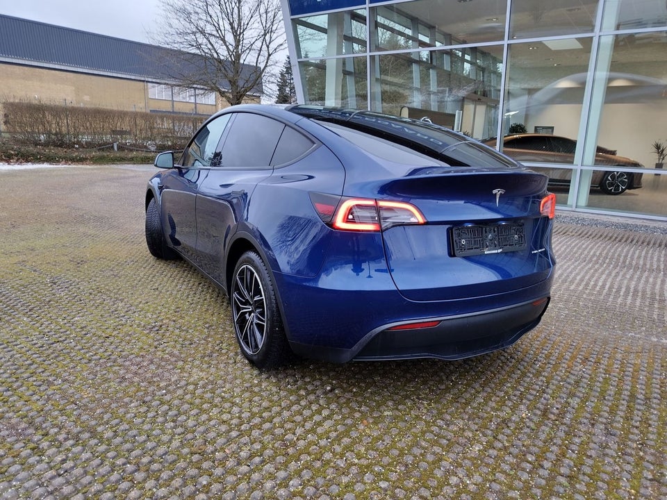 Tesla Model Y Long Range AWD 5d