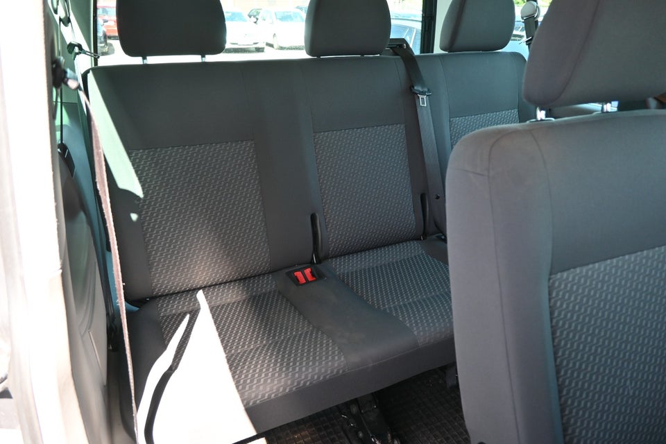 VW Caravelle 2,0 TSi 150 Trendline kort 4d