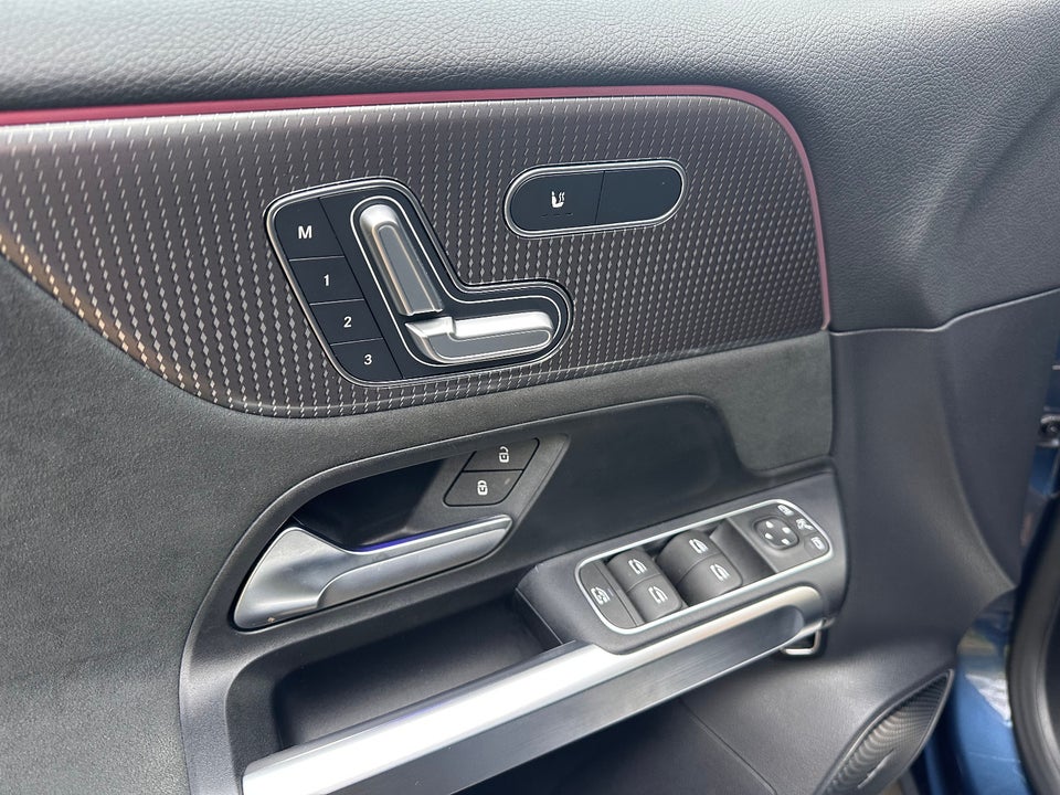 Mercedes EQB250+ AMG Line 5d