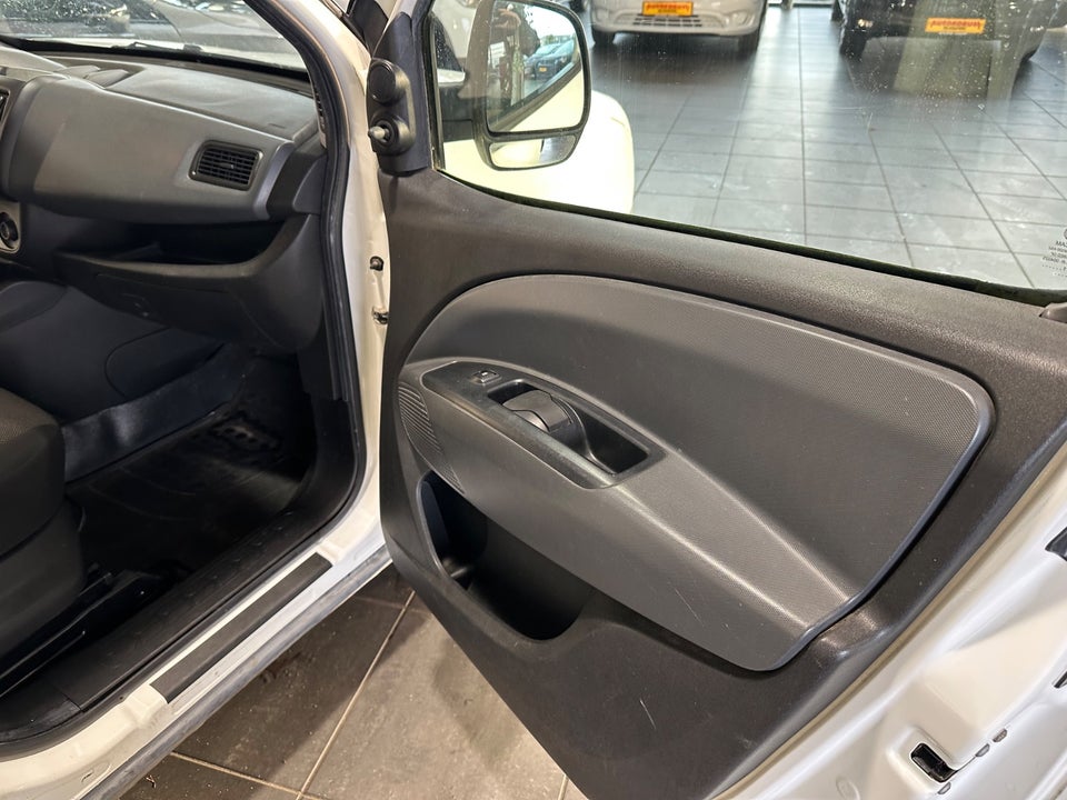 Fiat Doblò Cargo 1,3 MJT Basic L2 4d