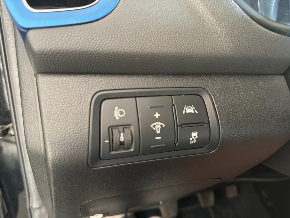 Hyundai i20 1,25 EM-Edition 5d