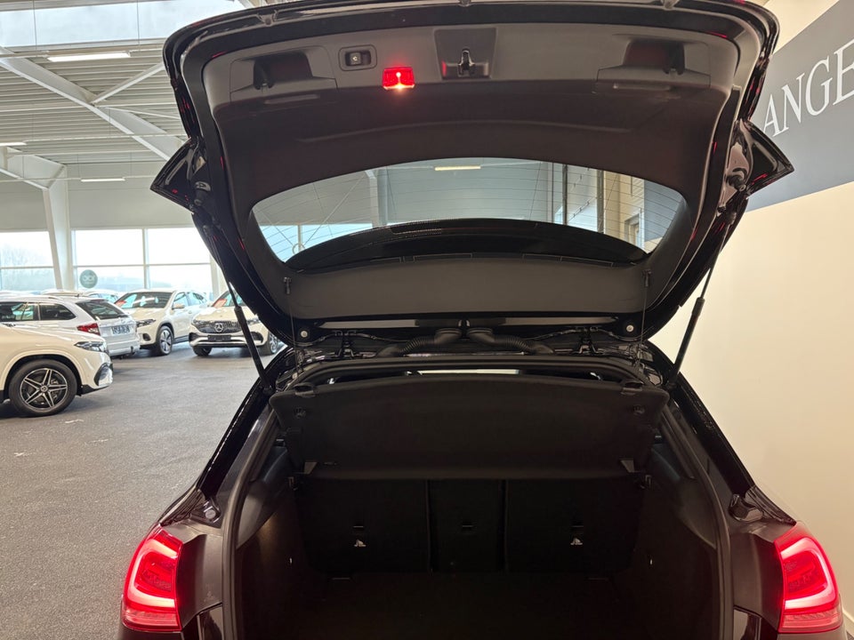 Mercedes A200 1,3 AMG Line aut. 5d