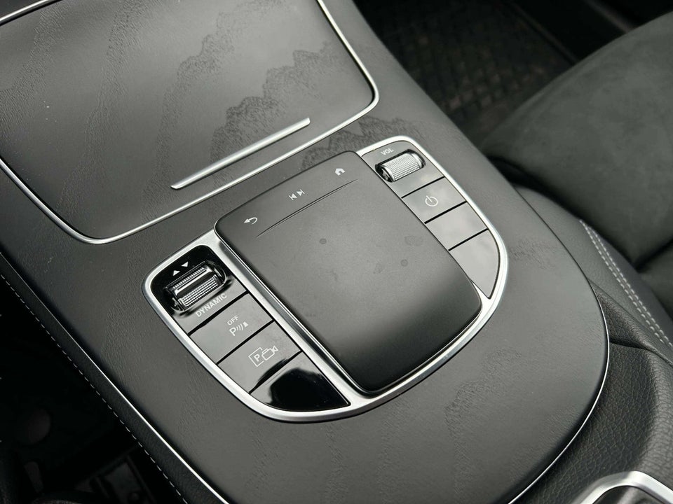 Mercedes E300 e 2,0 AMG Line aut. 4d