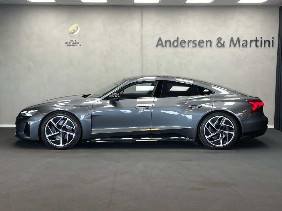 Audi e-tron GT quattro 4d